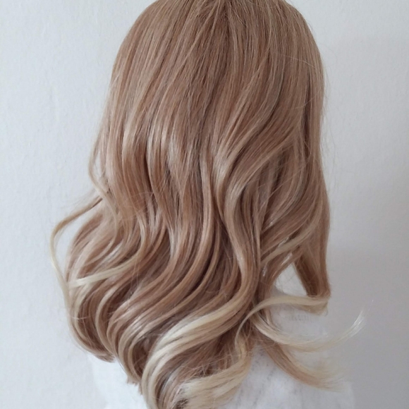 Honey blonde lace front wig main image 5